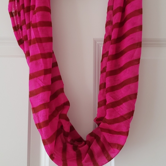 Accessories - Infinity scarf